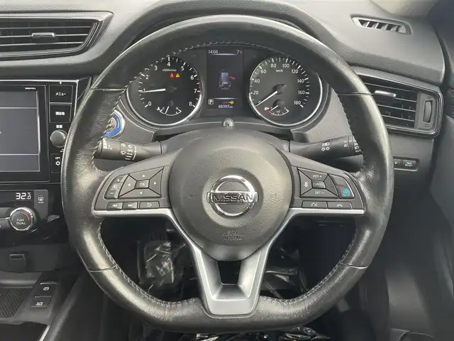 日産 エクストレイル 20Xi エクストリーマーX 道央・札幌 2018(平30)年 6.9万km ダイヤモンドブラック ・４WD/・プロパイロット/・デジタルインナーミラー/・純正ナビ/CD/DVD/SD/BT/フルセグ/・アラウンドビューモニター/・ビルトインETC/・エマージェンシーブレーキ/・レーダークルーズコントロール/・ダウンヒルアシストコントロール/・カプロンシート/・LEDヘッドライト/・フォグライト/・オートライト/・電動リアゲート/・プッシュスタート/・スマートキー/・純正フロアマット/・スペアキー