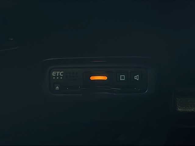 ホンダ ヴェゼル ハイブリッド Z ホンダセンシング 愛知県 2019(令1)年 16.6万km ミッドナイトブルービームM /ワンオーナー//禁煙車//純正ナビ・フルセグTV//Bluetooth・CD・DVD・AM・FM//スマートキー×２//保証書・取説//LEDフォグライト//カラードボディーロアーガーニッシュ//全ドアワンタッチ式パワーウインドウ//コンビシート＆専用インテリア//ラゲッジルームハードボード//運転席＆助手席シートヒーター//ルーフレール（FF）//パフォーマンスダンパー(R)//リバース連動ドアミラー（助手席側）//本革巻ステアリングホイール（スムースレザー）//雨滴検知式フロントワイパー//プラチナクロームメッキ加飾//17インチアルミホイール（スポーツタイプ）//エキパイフィニッシャー//自動防眩ルームミラー//前席用i-サイドエアバッグシステム＋サイドカーテンエアバッグシステム〈前席/後席対応〉//Honda SENSING//LEDヘッドライト〈インラインタイプ〉//左右独立温度コントロール式フルオート//エアコンディショナー//リアクティブフォースペダル//ハイブリッド専用デザインメーター//ナビ装着用スペシャルパッケージ＋ETC車載器//電子制御パーキングブレーキ//オートブレーキホールド機能