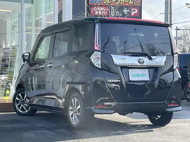 トヨタ ルーミー カスタムG 道央・札幌 2022(令4)年 0.7万km ブラックマイカメタリック ・４WD/・ワンオーナー/・寒冷地仕様/・衝突被害軽減システム/・社外メモリナビ/BＴ・ＵＳＢ・ＤＶＤ・ＣＤ・ＳＤ・ラジオ・ＨＤＭＩ/・両側パワースライドドア/・バックカメラ/・社外フリップダウンモニター/・積込み夏タイヤ/・レーダークルーズ/・コーナーセンサー/・純正エンジンスターター/・ビルトインETC/・前後ドライブレコーダー/・置くだけ充電/・シートヒーター/・フォグランプ/・保障書/・取扱説明書