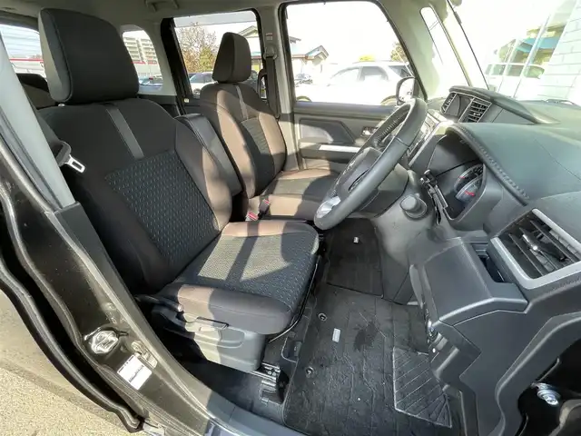 トヨタ ルーミー カスタムG 道央・札幌 2022(令4)年 0.7万km ブラックマイカメタリック ・４WD/・ワンオーナー/・寒冷地仕様/・衝突被害軽減システム/・社外メモリナビ/BＴ・ＵＳＢ・ＤＶＤ・ＣＤ・ＳＤ・ラジオ・ＨＤＭＩ/・両側パワースライドドア/・バックカメラ/・社外フリップダウンモニター/・積込み夏タイヤ/・レーダークルーズ/・コーナーセンサー/・純正エンジンスターター/・ビルトインETC/・前後ドライブレコーダー/・置くだけ充電/・シートヒーター/・フォグランプ/・保障書/・取扱説明書