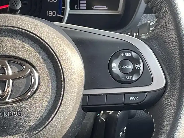 トヨタ ルーミー カスタムG 道央・札幌 2022(令4)年 0.7万km ブラックマイカメタリック ・４WD/・ワンオーナー/・寒冷地仕様/・衝突被害軽減システム/・社外メモリナビ/BＴ・ＵＳＢ・ＤＶＤ・ＣＤ・ＳＤ・ラジオ・ＨＤＭＩ/・両側パワースライドドア/・バックカメラ/・社外フリップダウンモニター/・積込み夏タイヤ/・レーダークルーズ/・コーナーセンサー/・純正エンジンスターター/・ビルトインETC/・前後ドライブレコーダー/・置くだけ充電/・シートヒーター/・フォグランプ/・保障書/・取扱説明書