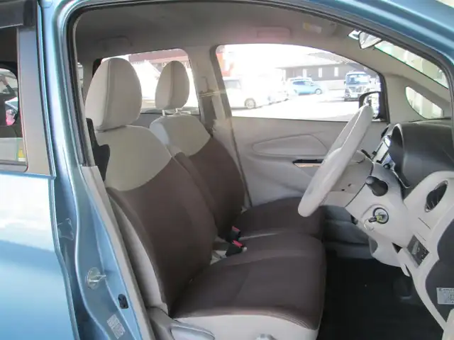 三菱 ｅＫワゴン M e－アシスト 千葉県 2017(平29)年 2.2万km ウィーターブルーM ワンオーナー/純正SDナビ、フルセグTV/オーディオ【CD/BT/SD/AUX】/衝突被害軽減ブレーキ/前方ドライブレコーダー/運転席シートヒーター/アイドリングストップ/横滑り防止装置/電動格納ミラー/レベライザー/キーレスエントリー/新車整備手帳/取扱説明書/スペアキー