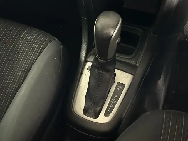 スズキ スイフト XS－DJE 静岡県 2014(平26)年 16.2万km スノーホワイトパール 社外ナビ/・ワンセグ/CD/ビルトインETC/スマートキー/・プッシュスタート/純正ドアバイザー