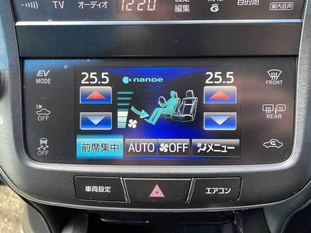 トヨタ クラウン ハイブリッド アスリートG Four 道北・旭川 2015(平27)年 8.5万km ブラック 4WD/寒冷地仕様/RAYS20インチアルミホイール/純正HDDナビ/ CD/DVD/MSV/USB/BT/フルセグ/バックカメラ/黒革シート/シートヒーター/エアシート /ステアリングヒーター/クルーズコントロール/運転席メモリシート/パワーシート /オートハイビーム/オートライト/HIDヘッドライト/フォグライト/リアフォグ/ヘッドライトウォッシャー/スマートキ一体型エンジンスターター/ドライブレコーダー/ビルトインETC/スロットルコントローラー/オートリトラミラー /オートワイパー/ミラーヒーター /サンシェード/純正フロアマット/ドアバイザー/フロントデアイサー/社外AW冬タイヤ積み込み