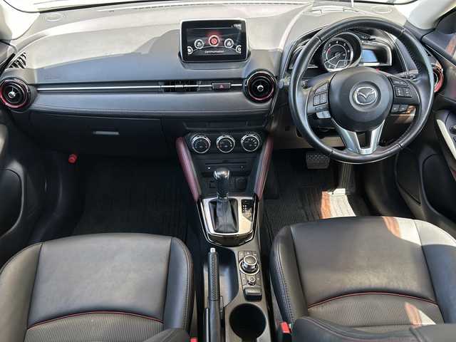 マツダ ＣＸ－３ XD ツーリング 静岡県 2015(平27)年 5.3万km セラミックM 純正ナビ/・FM/AM/・aha/・Stitcher/・Bluetooth/・USB/・CD/・DVD/・AUX/・TV/主要装備/・バックカメラ/・レーダークルコン/・ＭＴモード付ＡＴ/・アイドリングストップ/・ブラインドスポットモニター/・車線逸脱警報/・ヘッドアップディスプレイ/・ＥＴＣ/・サイドカーテンエアバッグ/・ＬＥＤヘッドライト