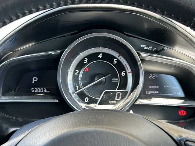 マツダ ＣＸ－３ XD ツーリング 静岡県 2015(平27)年 5.3万km セラミックM 純正ナビ/・FM/AM/・aha/・Stitcher/・Bluetooth/・USB/・CD/・DVD/・AUX/・TV/主要装備/・バックカメラ/・レーダークルコン/・ＭＴモード付ＡＴ/・アイドリングストップ/・ブラインドスポットモニター/・車線逸脱警報/・ヘッドアップディスプレイ/・ＥＴＣ/・サイドカーテンエアバッグ/・ＬＥＤヘッドライト
