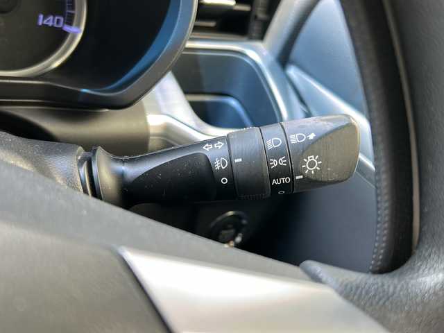 ダイハツ ムーヴ カスタム X 兵庫県 2015(平27)年 6.1万km ブラックマイカメタリック 純正ディーラーSDナビ/　Bluetooth/UB/CD/AM/FM/IPod/フルセグTV（走行中視聴可）/ETC/ベンチシート/アンチロック・ブレーキ・システム/横滑り防止装置/盗難防止装置/アイドリングストップ/パワーステアリング/パワーウィンドウ/LEDヘッドライト/オートライト/プッシュスタート/エアバッグ（W）/スペアキー（１本）/保証書/取扱説明書