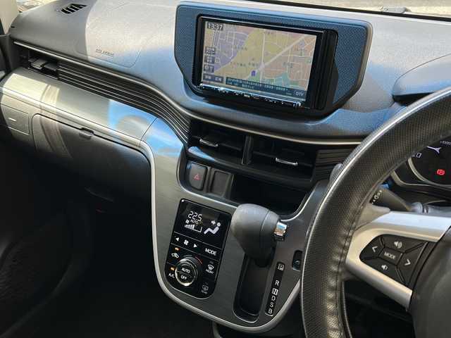 ダイハツ ムーヴ カスタム X 兵庫県 2015(平27)年 6.1万km ブラックマイカメタリック 純正ディーラーSDナビ/　Bluetooth/UB/CD/AM/FM/IPod/フルセグTV（走行中視聴可）/ETC/ベンチシート/アンチロック・ブレーキ・システム/横滑り防止装置/盗難防止装置/アイドリングストップ/パワーステアリング/パワーウィンドウ/LEDヘッドライト/オートライト/プッシュスタート/エアバッグ（W）/スペアキー（１本）/保証書/取扱説明書