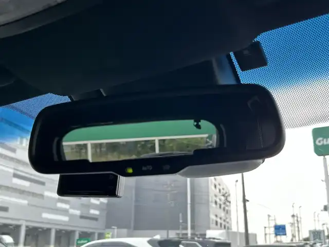 トヨタ ハリアー ハイブリッド プログレス メタル&レザーP 千葉県 2020(令2)年 3.4万km ホワイトパールクリスタルシャイン JBLプレミアムサウンド/黒革シート/パノラミックビューカメラ/純正ナビ/・CD/DVD/MSV/Blu-ray/Bluetooth/フルセグ/トヨタセーフティーセンス/・プリクラッシュセーフティー/・レーンディパーチャーアラート/・インテリジェントクリアランスソナー/・オートマチックハイビーム/・アダプティブクルーズコントロール/前席パワーシート/前席シートヒーター/前席シートベンチレーション/パワーバックドア/スマートキー/前後コーナーセンサー/ウッドコンビステアリング/純正LEDヘッドライト/フォグランプ/純正18インチアルミホイール/純正前後ドライブレコーダー【TZ-D205W】/ビルトインETC2.0/ドアバイザー/サイド＆カーテンエアバッグ