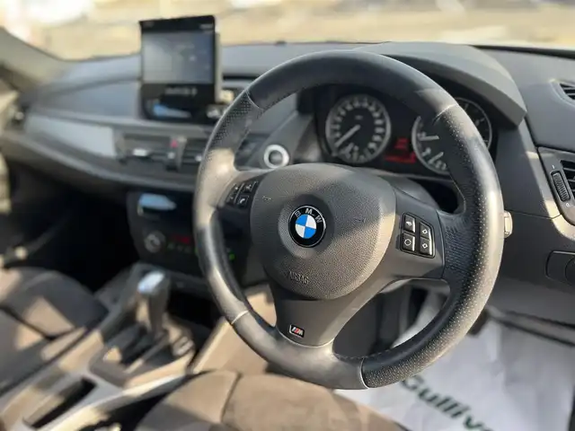 ＢＭＷ Ｘ１ 香川県 2011(平23)年 6.7万km ミネラルホワイト 社外SDナビ/フルセグ/CD/DVD/Bluetooth/ミラー型GPSレーダー探知機/バックカメラ/ドライブレコーダー/純正18インチアルミ/ミラー型ETC/スマートキー