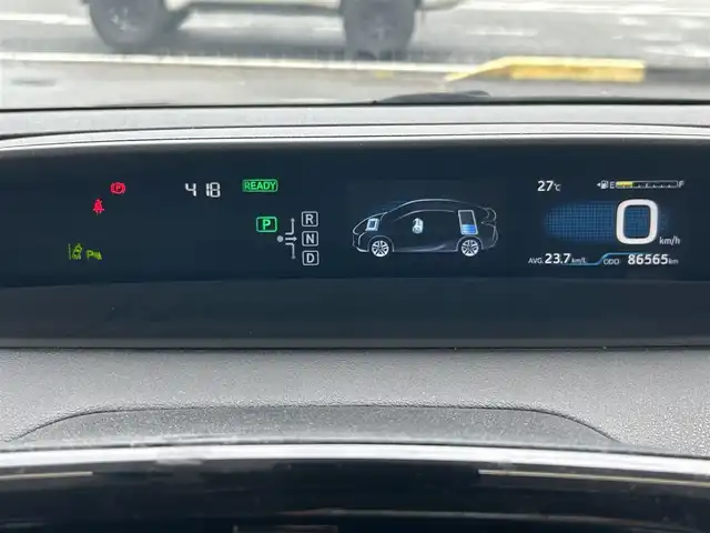 トヨタ プリウス Sセーフティプラス 静岡県 2017(平29)年 8.7万km アティチュードブラックマイカ ユーザー買取車両/純正SDナビ（DSZT-YC4T）/[FM/AM/BT/CD/地デジTV]/純正LEDライト/純正15インチAW/クルーズコントロール/エンジンスタートボタン/ETC/バックカメラ/純正フロアマット/横滑り防止装置/レーンアシスト/コーナーセンサー/ドライブレコーダー（KP201930）/衝撃被害軽減システム/スマートキー