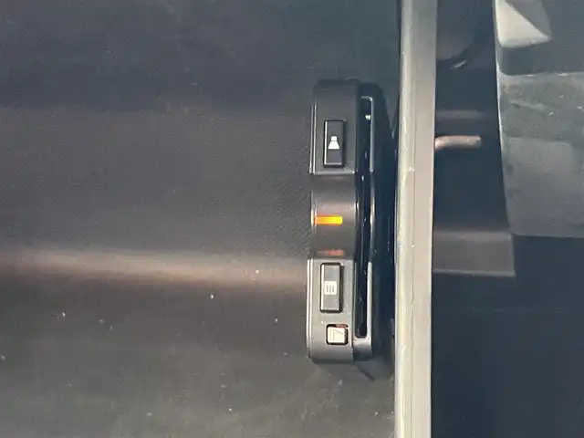 クライスラー・ジープ ジープ コンパス リミテッド 栃木県 2021(令3)年 0.9万km ブリリアントブラッククリスタル ワンオーナー　/アルパインサウンド　/ステアリングヒーター　/全方位カメラ　/純正ディスプレイオーディオ　/ACC /パワーシート　/シートヒーター　/黒革　/電動リアゲート　/ETC /LED /純正18インチAW /純正ドラレコ前後