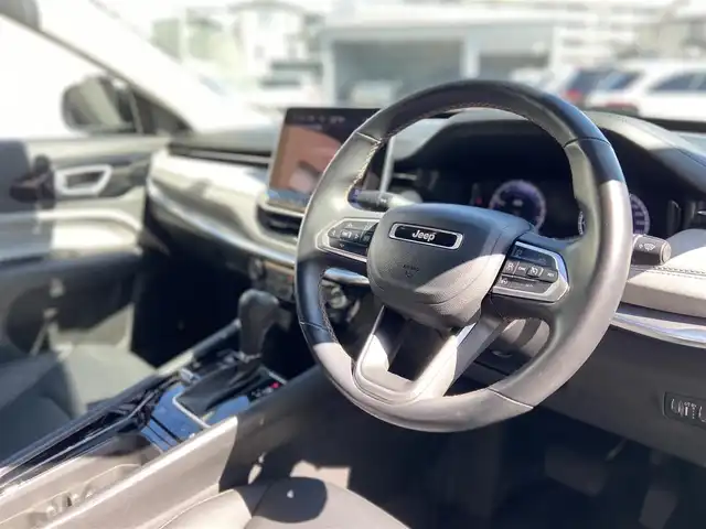 クライスラー・ジープ ジープ コンパス リミテッド 栃木県 2021(令3)年 0.9万km ブリリアントブラッククリスタル ワンオーナー　/アルパインサウンド　/ステアリングヒーター　/全方位カメラ　/純正ディスプレイオーディオ　/ACC /パワーシート　/シートヒーター　/黒革　/電動リアゲート　/ETC /LED /純正18インチAW /純正ドラレコ前後