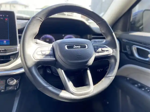 クライスラー・ジープ ジープ コンパス リミテッド 栃木県 2021(令3)年 0.9万km ブリリアントブラッククリスタル ワンオーナー　/アルパインサウンド　/ステアリングヒーター　/全方位カメラ　/純正ディスプレイオーディオ　/ACC /パワーシート　/シートヒーター　/黒革　/電動リアゲート　/ETC /LED /純正18インチAW /純正ドラレコ前後