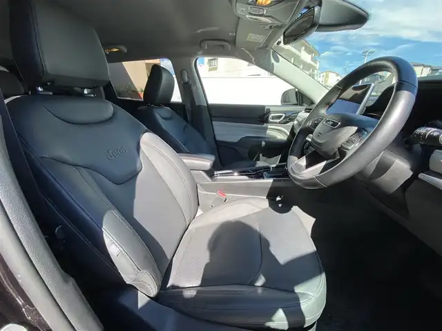 クライスラー・ジープ ジープ コンパス リミテッド 栃木県 2021(令3)年 0.9万km ブリリアントブラッククリスタル ワンオーナー　/アルパインサウンド　/ステアリングヒーター　/全方位カメラ　/純正ディスプレイオーディオ　/ACC /パワーシート　/シートヒーター　/黒革　/電動リアゲート　/ETC /LED /純正18インチAW /純正ドラレコ前後