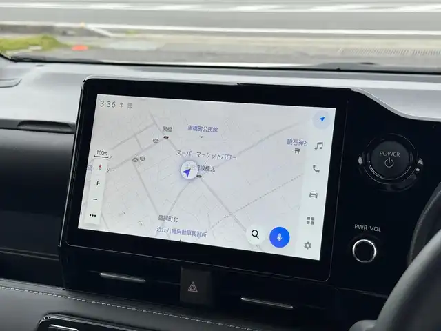 トヨタ ノア ハイブリッド S－Z 滋賀県 2025(令7)年 0.8万km ホワイトパールクリスタルシャイン ワンオーナー/純正10.5インチディスプレイオーディオPLUS/　コネクティッドナビ対応/　フルセグ Bluetooth CD DVD AM FM/CD・DVDデッキ/パノラミックビューモニター（シースルービュー）/トヨタチームメイト/プロジェクター式LEDヘッドランプ/快適利便パッケージHI/ハンズフリーデュアルパワースライドドア/パワーバックドア/ナノイーX/ステアリンヒーター/キャプテンシート/Toyota Safety Sense /プリクラッシュセーフティー/レーントレーシングアシスト/レーンディパーチャーアラート/レーダークルーズコントロール/ロードサインアシスト/オートマチックハイビーム/ドライバー異常時対応システム/プロアクティブドライビングアシスト/発進遅れ告知機能/パーキングブレーキサポート/クリアランスソナー /AC100V/TZドライブレコーダー前後/ETC2.0/純正17インチアルミ/純正ドアバイザー/スマートキー×2/プッシュスタート/