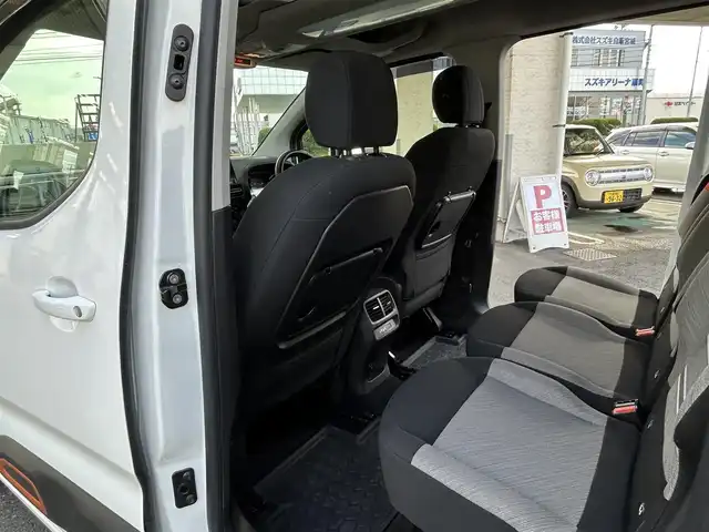 シトロエン ベルランゴ シャイン 宮城県 2021(令3)年 5.2万km ブランバンキーズ ・純正オーディオ/（iPod/USB)/・ガラスルーフ/・革ステアリング/・ステアリングスイッチ/・パドルシフト/・両側スライドドア/・レーンキープアシスト/・後方警戒システム/・前後コーナーセンサー/・電動パーキングブレーキ/・電動格納ミラー/・フロントフォグランプ/・リアフォグランプ/・フロアマット/・ETC/・ISOFIX/・リアプライバシーガラス/・バイザー/・トノカバー/・アッパーフック/・ルーフレール/・純正17インチアルミホイール/・冬タイヤあり/・W＋サイドエアバッグ/ABS/・スマートキー/・スペアキー×1/・プッシュスタート/・取扱説明書