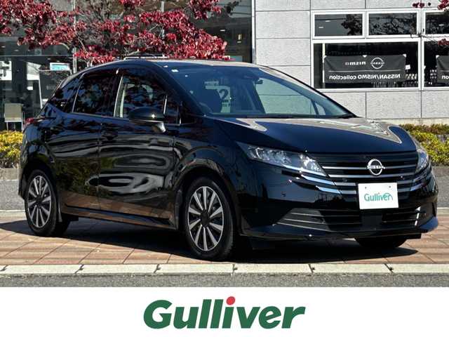 日産 ノート X 福島県 2024(令6)年 0.7万km スーパーブラック 純正ディスプレイオーディオ/（ＢＴ／ＡｐｐｌｅｃａｒＰｌａｙ／ＡｎｄｒｏｉｄＡｕｔｏ／ｉＰｏｄ）/全方位カメラ　/標識認識機能　/横滑り防止装置　/衝突被害軽減システム　/コーナーセンサー前後　/純正フロアマット/オートライト/オートハイビーム/ドライブレコーダー/ブラインドスポットモニター/LEDヘッドライト