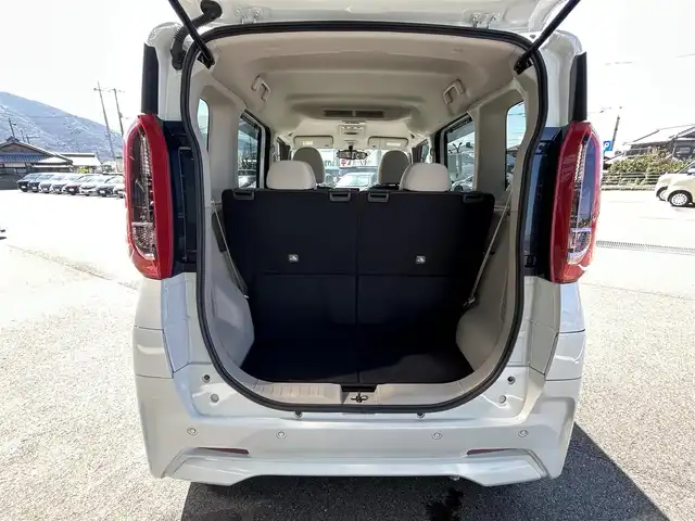 日産 ルークス X 愛媛県 2020(令2)年 5.5万km ホワイトパール 純正9型ナビ/全周囲カメラ/左側電動スライドドア/ハンズフリースライド/ドライブレコーダー/クリアランスソナー/後席サーキュレーター/アイドリングストップ/電格ミラー/純正ドアバイザー/後席サンシェイド/現状サマー(鉄)(155/65/R14)/BRIDGESTONE NEWNO/禁煙車