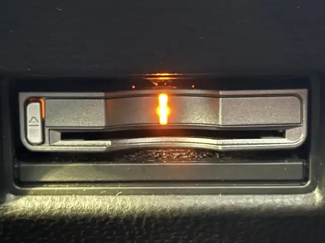 スズキ スイフト スポーツ 千葉県 2014(平26)年 3.1万km チャンピオンイエロー 社外7インチHDDナビ/フルセグTV/CD/DVD/BT/ETC/バックカメラ/シートヒーター/社外フルエアロ/ディスチャージヘッドライト/フォグランプ/バックフォグ/オートライト/社外17インチAW