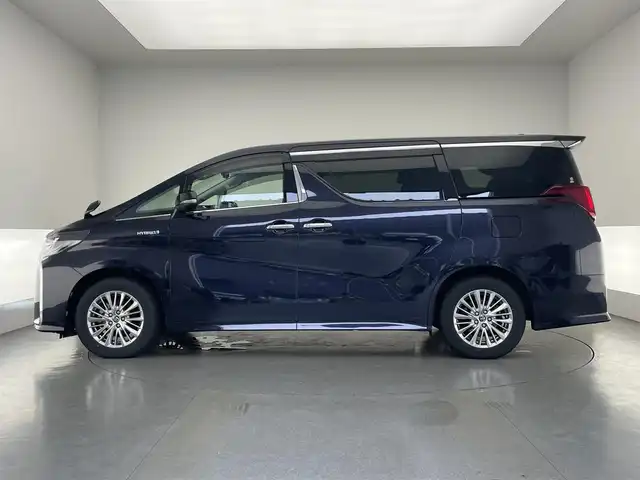 トヨタ アルファードハイブリット SR Cパッケージ 愛知県 2018(平30)年 4万km スパークリングブラックパールクリスタルシャイン 純正１０型ナビ　ムーンルーフ　デジイン　禁煙　ＨＤＭＩ　電動リヤゲート　バックカメラ　セーフティセンス　衝突軽減　追従クルコン　ｎａｎｏｅ　ベンチレーション　ＢＳＭ　シートヒーター　ＡＣ１００Ｖ電源 ステアリングヒーター　両側パワスラ　オットマン　パワーシート　オートハイビーム