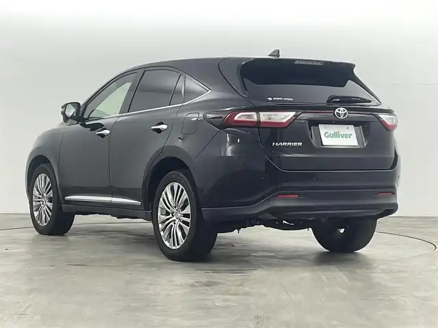 トヨタ ハリアー エレガンス 福島県 2018(平30)年 6.5万km ブラック トヨタセーフティセンス/・レーンディパーテャーアラート/・プリクラッシュセーフティ/・インテリジェントクリアランスソナー/純正7インチナビ/・型番;NSZT-W68T/・フルセグ/TV/DVD/CD/BT/SD/AM/FM/バックカメラ/追従走行付きクルーズコントロール/LEDオートライト/・フォグランプ/・オートマチックハイビーム/ハーフレザーシート/・パワーシート/純正アルミホイール付きサマータイヤ/アイドリングストップ/電動格納ミラー/・ウィンカーミラー/電子パーキング/・ブレーキホールド/プッシュスタート/・スマートキー