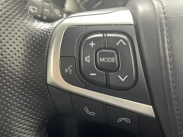 トヨタ ハリアー エレガンス 福島県 2018(平30)年 6.5万km ブラック トヨタセーフティセンス/・レーンディパーテャーアラート/・プリクラッシュセーフティ/・インテリジェントクリアランスソナー/純正7インチナビ/・型番;NSZT-W68T/・フルセグ/TV/DVD/CD/BT/SD/AM/FM/バックカメラ/追従走行付きクルーズコントロール/LEDオートライト/・フォグランプ/・オートマチックハイビーム/ハーフレザーシート/・パワーシート/純正アルミホイール付きサマータイヤ/アイドリングストップ/電動格納ミラー/・ウィンカーミラー/電子パーキング/・ブレーキホールド/プッシュスタート/・スマートキー