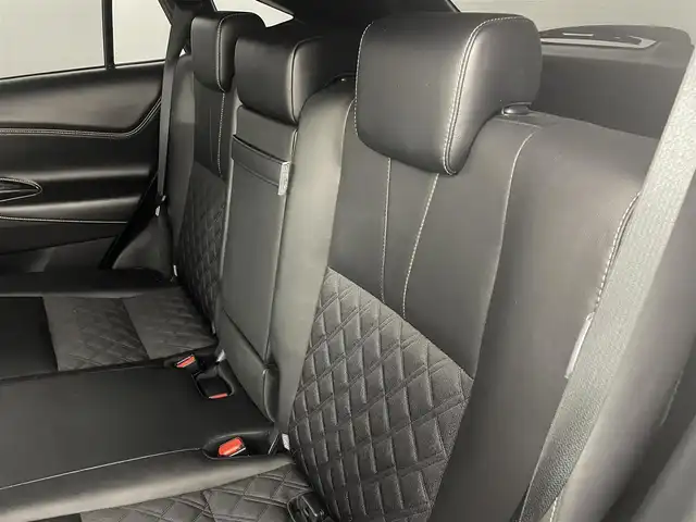 トヨタ ハリアー エレガンス 福島県 2018(平30)年 6.5万km ブラック トヨタセーフティセンス/・レーンディパーテャーアラート/・プリクラッシュセーフティ/・インテリジェントクリアランスソナー/純正7インチナビ/・型番;NSZT-W68T/・フルセグ/TV/DVD/CD/BT/SD/AM/FM/バックカメラ/追従走行付きクルーズコントロール/LEDオートライト/・フォグランプ/・オートマチックハイビーム/ハーフレザーシート/・パワーシート/純正アルミホイール付きサマータイヤ/アイドリングストップ/電動格納ミラー/・ウィンカーミラー/電子パーキング/・ブレーキホールド/プッシュスタート/・スマートキー