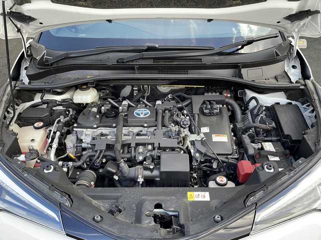 トヨタ Ｃ－ＨＲ G LEDエディション 京都府 2018(平30)年 4.8万km ブラック/ホワイトパールクリスタルシャイン 2トーン モデリスタエアロ　純正９インチナビ　Ｂｌｕｅｔｏｏｔｈオーディオ　ＤＶＤ再生　フルセグ　バックカメラ　レーダークルーズ　ブラインドスポットモニター　クリアランスソナー　社外１９インチアルミ　ＥＴＣ