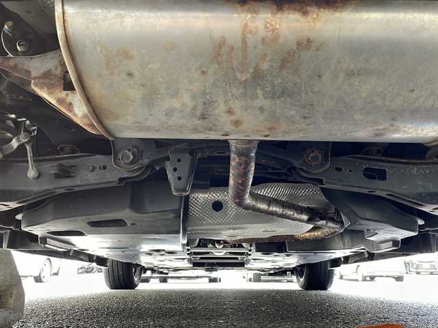 トヨタ Ｃ－ＨＲ G LEDエディション 京都府 2018(平30)年 4.8万km ブラック/ホワイトパールクリスタルシャイン 2トーン モデリスタエアロ　純正９インチナビ　Ｂｌｕｅｔｏｏｔｈオーディオ　ＤＶＤ再生　フルセグ　バックカメラ　レーダークルーズ　ブラインドスポットモニター　クリアランスソナー　社外１９インチアルミ　ＥＴＣ