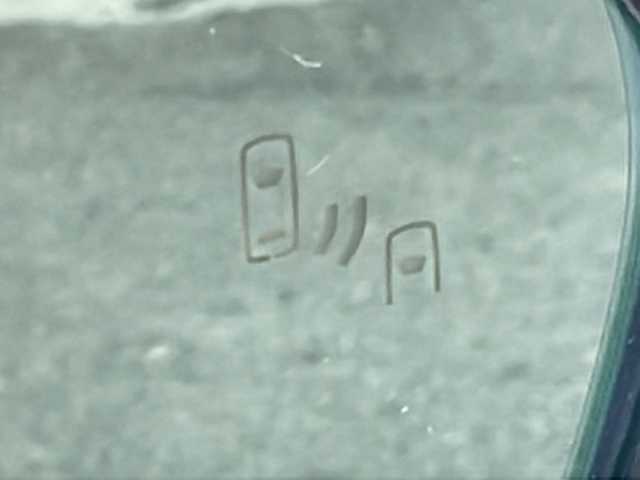 トヨタ Ｃ－ＨＲ G LEDエディション 京都府 2018(平30)年 4.8万km ブラック/ホワイトパールクリスタルシャイン 2トーン モデリスタエアロ　純正９インチナビ　Ｂｌｕｅｔｏｏｔｈオーディオ　ＤＶＤ再生　フルセグ　バックカメラ　レーダークルーズ　ブラインドスポットモニター　クリアランスソナー　社外１９インチアルミ　ＥＴＣ