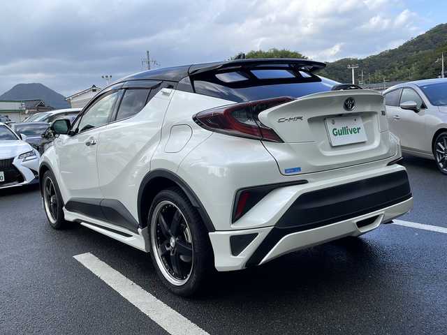 トヨタ Ｃ－ＨＲ G LEDエディション 京都府 2018(平30)年 4.8万km ブラック/ホワイトパールクリスタルシャイン 2トーン モデリスタエアロ　純正９インチナビ　Ｂｌｕｅｔｏｏｔｈオーディオ　ＤＶＤ再生　フルセグ　バックカメラ　レーダークルーズ　ブラインドスポットモニター　クリアランスソナー　社外１９インチアルミ　ＥＴＣ