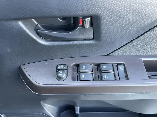 トヨタ ルーミー X S 富山県 2019(令1)年 2.5万km 黒 ４WD/ワンオーナー/純正ナビ/Bluetooth/パワースライドドア/セーフティセンス/衝突軽減ブレーキ/オートマチックハイビーム/アイドリングストップ/ビルトインETC/コーナーセンサー/運転席助手席シートヒーター