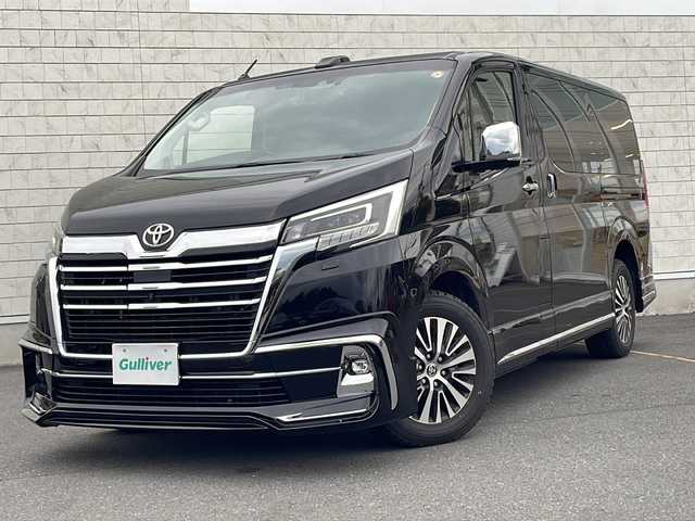 トヨタ グランエース プレミアム 茨城県 2020(令2)年 6.2万km ブラック トヨタセーフティセンス/アクティブクルーズコントロール/ステアリングスイッチ/純正ナビ　フルセグ/BT/AM/FM/アラウンドビューモニター/全席パワーシート/レザーシート/両側パワースライド/後席モニター/シートヒーター/オットマン/オートハイビーム/LEDオートライト/純正フロアマット/純正アルミホイール/USBポート/ブラインドスポット/ドラレコ//スマートキー/ETC