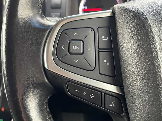 トヨタ グランエース プレミアム 茨城県 2020(令2)年 6.2万km ブラック トヨタセーフティセンス/アクティブクルーズコントロール/ステアリングスイッチ/純正ナビ　フルセグ/BT/AM/FM/アラウンドビューモニター/全席パワーシート/レザーシート/両側パワースライド/後席モニター/シートヒーター/オットマン/オートハイビーム/LEDオートライト/純正フロアマット/純正アルミホイール/USBポート/ブラインドスポット/ドラレコ//スマートキー/ETC