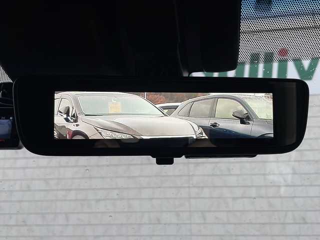 トヨタ グランエース プレミアム 茨城県 2020(令2)年 6.2万km ブラック トヨタセーフティセンス/アクティブクルーズコントロール/ステアリングスイッチ/純正ナビ　フルセグ/BT/AM/FM/アラウンドビューモニター/全席パワーシート/レザーシート/両側パワースライド/後席モニター/シートヒーター/オットマン/オートハイビーム/LEDオートライト/純正フロアマット/純正アルミホイール/USBポート/ブラインドスポット/ドラレコ//スマートキー/ETC