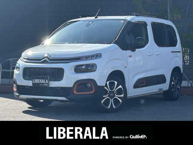 シトロエン ベルランゴ シャイン XTRパック 滋賀県 2021(令3)年 4万km ブランバンキーズ 純正ナビ/BTオーディオ/フルセグTV/AppleCarPlay／AndroidAuto/USB入力端子/iPod／AUX/全方位カメラ/インテリジェンスミラー/ETC/ドライブレコーダー/MTモード付き/ブラインドスポットモニター/パノラマルーフ/ヘッドライトレベライザー/ドアバイザー