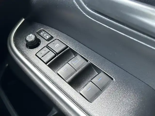 トヨタ ノア ハイブリッド S－G 千葉県 2023(令5)年 2.3万km ホワイトパールクリスタルシャイン ワンオーナー/禁煙車/１０．５インチディスプレイオーディオ/ＨＤＭＩ/パノラミックビューモニター/両側パワースライド/ビルトインＥＴＣ２．０/コーナーセンサー/トヨタセーフティセンス/レーダークルーズコントロール/オートハイビーム/純正フロアマット