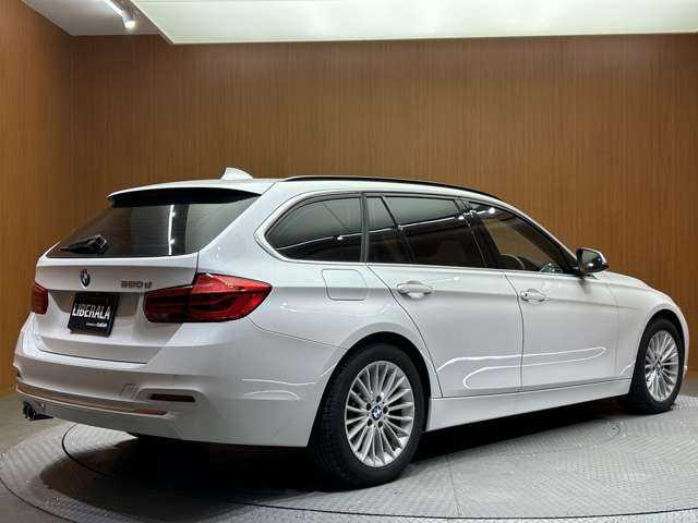 ＢＭＷ ３２０ｄ ツーリング ラグジュアリー 千葉県 2018(平30)年 2万km ミネラルホワイト ＡＣＣ　/純正ナビ　/バックカメラ　/ＰＤＣ　/レザーシート　/シートヒーター　/メモリーパワーシート　/ＢＳＭ　/レーンアシスト　/ＬＥＤヘッドライト　/オートライト　/電動リアゲート　/ドライブレコーダー　/ＥＴＣ