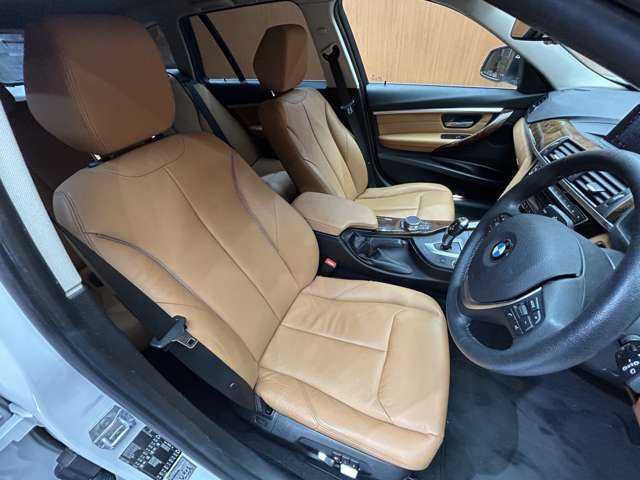 ＢＭＷ ３２０ｄ ツーリング ラグジュアリー 千葉県 2018(平30)年 2万km ミネラルホワイト ＡＣＣ　/純正ナビ　/バックカメラ　/ＰＤＣ　/レザーシート　/シートヒーター　/メモリーパワーシート　/ＢＳＭ　/レーンアシスト　/ＬＥＤヘッドライト　/オートライト　/電動リアゲート　/ドライブレコーダー　/ＥＴＣ