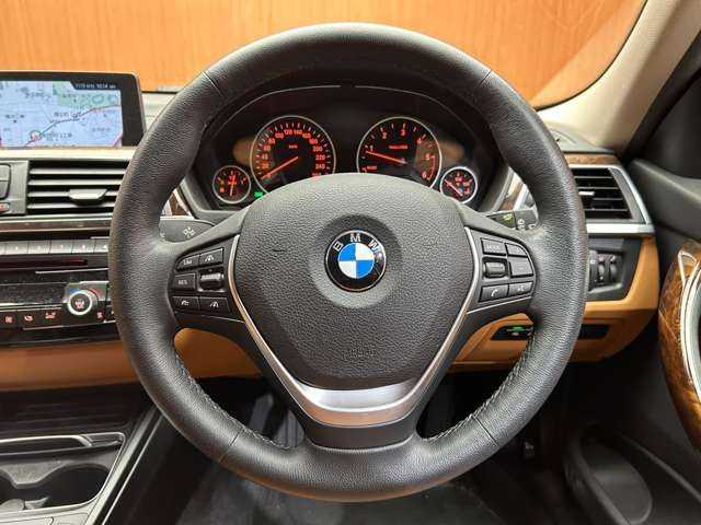 ＢＭＷ ３２０ｄ ツーリング ラグジュアリー 千葉県 2018(平30)年 2万km ミネラルホワイト ＡＣＣ　/純正ナビ　/バックカメラ　/ＰＤＣ　/レザーシート　/シートヒーター　/メモリーパワーシート　/ＢＳＭ　/レーンアシスト　/ＬＥＤヘッドライト　/オートライト　/電動リアゲート　/ドライブレコーダー　/ＥＴＣ