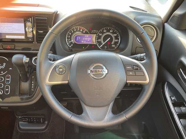 日産 デイズ ルークス ハイウェイスター Gターボ 沖縄県 2019(平31)年 7.9万km スパークリングレッド/ブラック ナビ　/フルセグＴＶ　/オーディオ（Ｂｌｕｅｔｏｏｔｈ、ＤＶＤ、ＣＤ、ＳＤ）/全方位カメラ　/ＥＴＣ　/両側パワースライドドア　/ＬＥＤヘッドライト　/フォグライト　/エマージェンシーブレーキ/前後コーナーセンー/ステアリングスイッチ