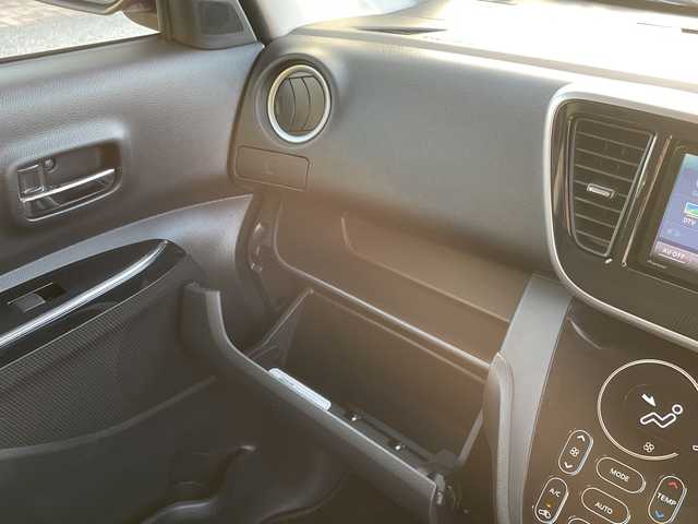 日産 デイズ ルークス ハイウェイスター Gターボ 沖縄県 2019(平31)年 7.9万km スパークリングレッド/ブラック ナビ　/フルセグＴＶ　/オーディオ（Ｂｌｕｅｔｏｏｔｈ、ＤＶＤ、ＣＤ、ＳＤ）/全方位カメラ　/ＥＴＣ　/両側パワースライドドア　/ＬＥＤヘッドライト　/フォグライト　/エマージェンシーブレーキ/前後コーナーセンー/ステアリングスイッチ