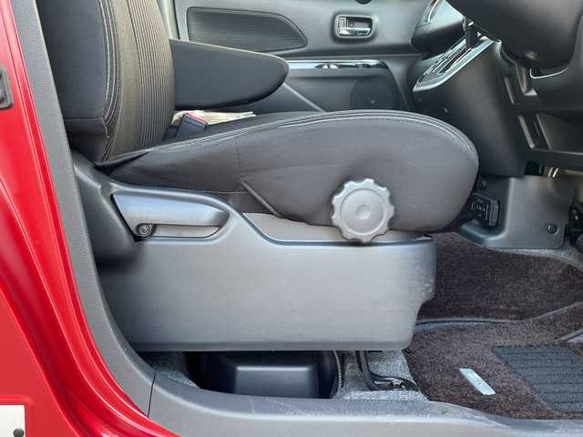 日産 デイズ ルークス ハイウェイスター Gターボ 沖縄県 2019(平31)年 7.9万km スパークリングレッド/ブラック ナビ　/フルセグＴＶ　/オーディオ（Ｂｌｕｅｔｏｏｔｈ、ＤＶＤ、ＣＤ、ＳＤ）/全方位カメラ　/ＥＴＣ　/両側パワースライドドア　/ＬＥＤヘッドライト　/フォグライト　/エマージェンシーブレーキ/前後コーナーセンー/ステアリングスイッチ