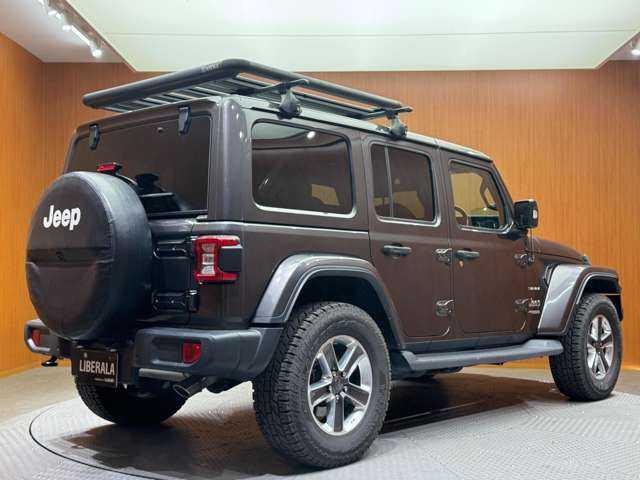 クライスラー・ジープ ジープ ラングラー アンリミテッド サハラ 千葉県 2019(令1)年 5.5万km グラナイトクリスタルメタリッククリアコート レザーパッケージ　/ACC　/ナビ　/TV　/Bカメラ　/Bluetooth接続　/シートヒーター　/ステアリングヒーター　/LEDヘッドライト　/オートライト　/純正18インチAW　/ワンオーナー　/衝突軽減B　/ETC