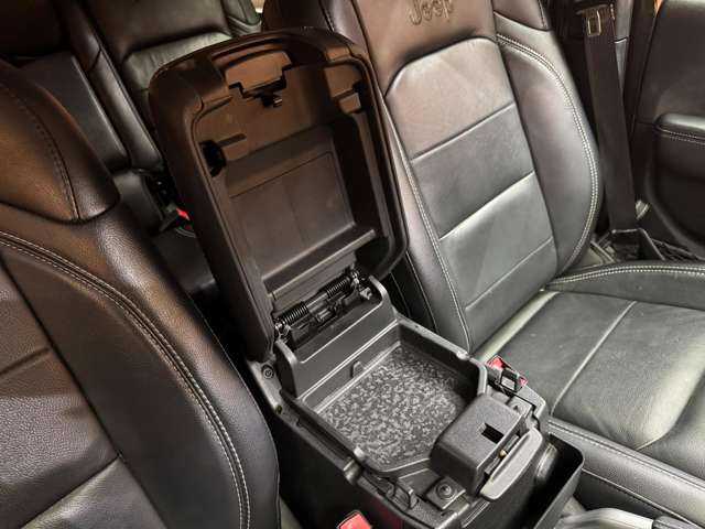 クライスラー・ジープ ジープ ラングラー アンリミテッド サハラ 千葉県 2019(令1)年 5.5万km グラナイトクリスタルメタリッククリアコート レザーパッケージ　/ACC　/ナビ　/TV　/Bカメラ　/Bluetooth接続　/シートヒーター　/ステアリングヒーター　/LEDヘッドライト　/オートライト　/純正18インチAW　/ワンオーナー　/衝突軽減B　/ETC