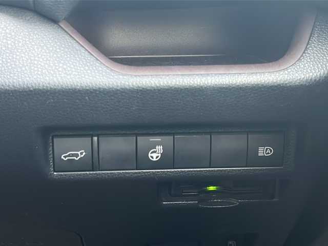 トヨタ ＲＡＶ４ ハイブリットG 福井県 2020(令2)年 8万km ホワイトパールクリスタルシャイン パノラマルーフ/アルパイン８インチメモリナビゲーション/フルセグテレビ/バックカメラ/プリクラッシュセーフティ/レーンキープアシスト/アダプティブクルーズコントロール/ブラインドスポットモニター/社外１８インチアルミホイール/（純正アルミホイール見込みあり）/D席パワーシート/黒革シート/パワーシート/パワーバックドア/シートヒーター/ルーフレール/ETC/前後ドライブレコーダー/スマートキー/プッシュスタート/保証書/取扱説明書