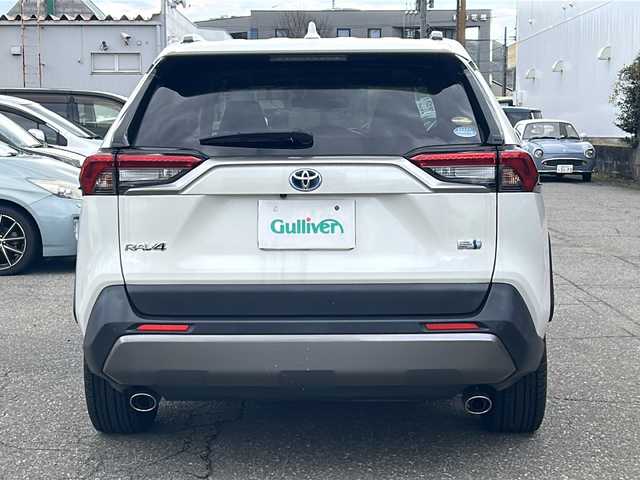 トヨタ ＲＡＶ４ ハイブリットG 福井県 2020(令2)年 8万km ホワイトパールクリスタルシャイン ワンオーナー/パノラマルーフ/アルパイン８インチメモリナビゲーション/フルセグテレビ/バックカメラ/プリクラッシュセーフティ/レーンキープアシスト/アダプティブクルーズコントロール/ブラインドスポットモニター/社外１８インチアルミホイール/（純正アルミホイール見込みあり）/D席パワーシート/黒革シート/パワーシート/パワーバックドア/シートヒーター/ルーフレール/ETC/前後ドライブレコーダー/スマートキー/プッシュスタート/保証書/取扱説明書