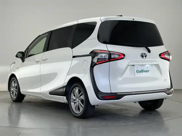 トヨタ シエンタ ハイブリッド G クエロ 愛知県 2018(平30)年 7万km ホワイトパールクリスタルシャイン 純正ナビ　フルセグＴＶ　バックカメラ　シートヒーター　両側パワスラ　ハーフレザー　純正１５インチアルミ　ＥＴＣ　純正ドラレコ　セーフティセンス　衝突軽減　オートハイビーム　ＬＥＤライト　フォグ　禁煙車　TVキャン