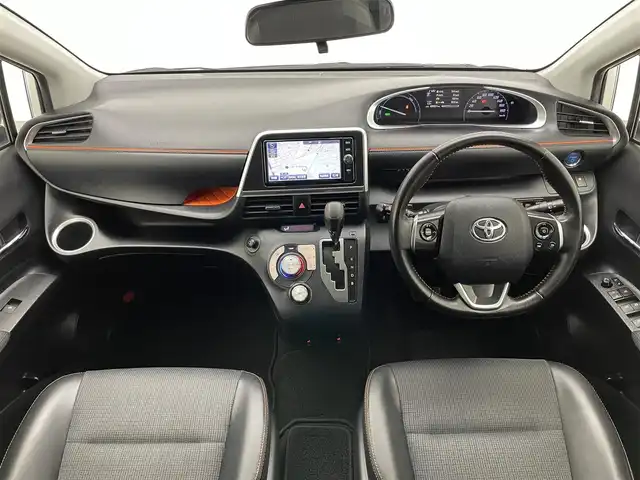 トヨタ シエンタ ハイブリッド G クエロ 愛知県 2018(平30)年 7万km ホワイトパールクリスタルシャイン 純正ナビ　フルセグＴＶ　バックカメラ　シートヒーター　両側パワスラ　ハーフレザー　純正１５インチアルミ　ＥＴＣ　純正ドラレコ　セーフティセンス　衝突軽減　オートハイビーム　ＬＥＤライト　フォグ　禁煙車　TVキャン